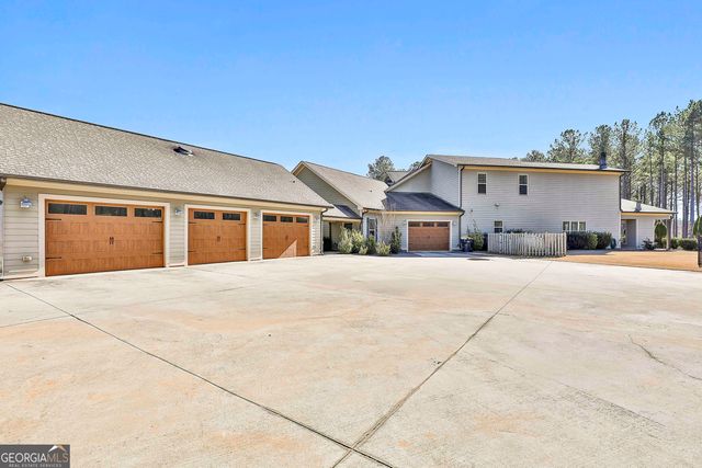 2161 Bear Creek Road, Moreland, GA 30259