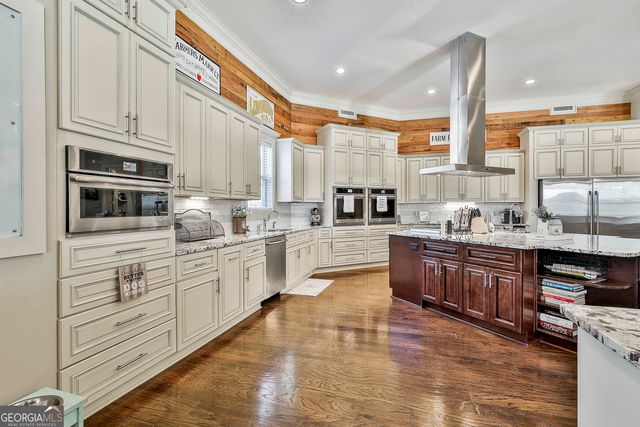 2161 Bear Creek Road, Moreland, GA 30259