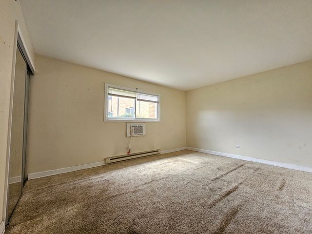 840 E Old Willow Road 116, Prospect Heights, IL 60070