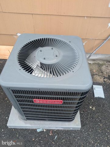 154-156 BROADWAY, Westville, NJ 08093