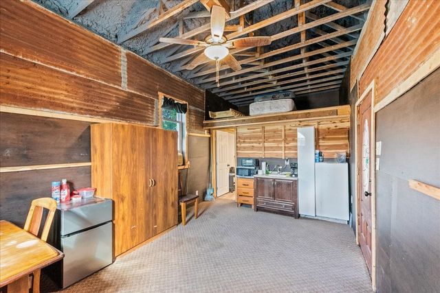 690 Hwy 22, Clifton, TX 76634