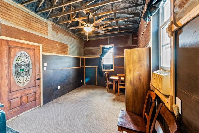 690 Hwy 22, Clifton, TX 76634