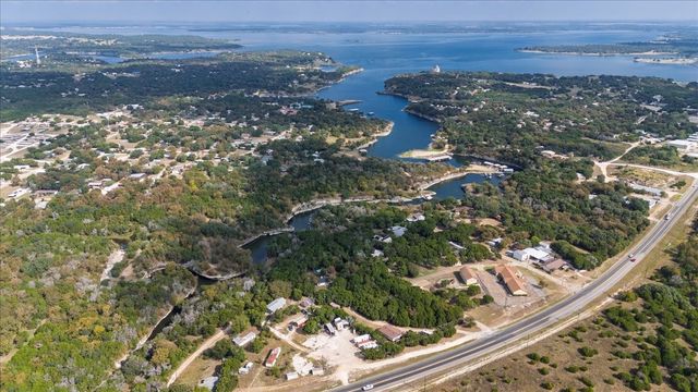 690 Hwy 22, Clifton, TX 76634