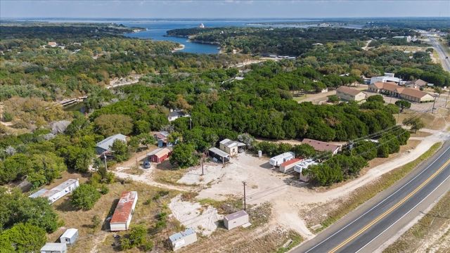 690 Hwy 22, Clifton, TX 76634