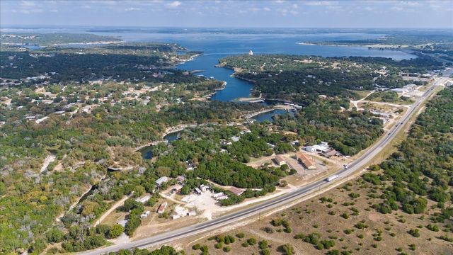 690 Hwy 22, Clifton, TX 76634