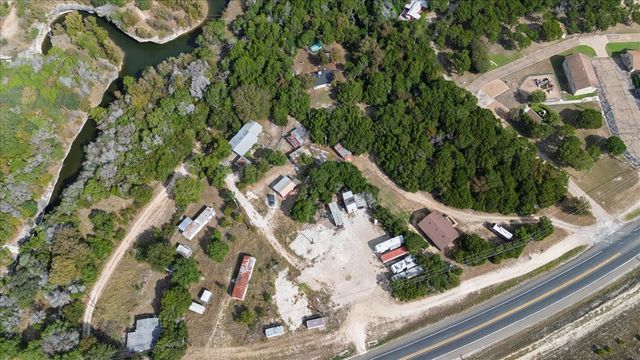 690 Hwy 22, Clifton, TX 76634