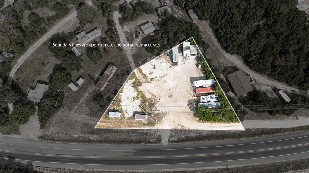 690 Hwy 22, Clifton, TX 76634