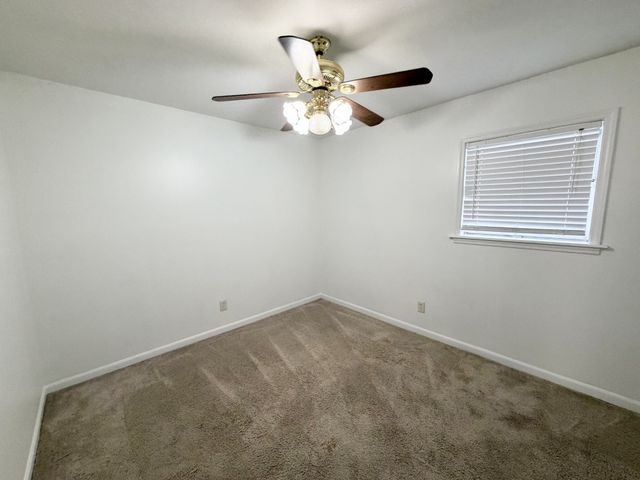140 Stokes Dr, Smyrna, TN 37167