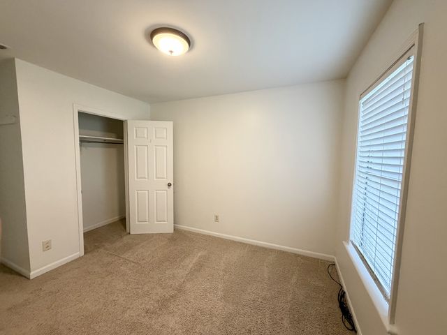 140 Stokes Dr, Smyrna, TN 37167