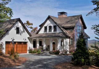 68 Ridge Road, Ashland, NH 03217