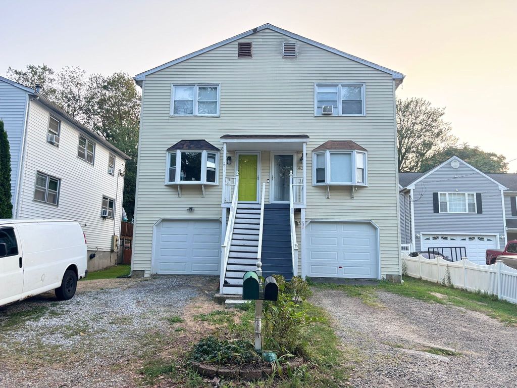 409 Pond Street, Bridgeport, CT 06606