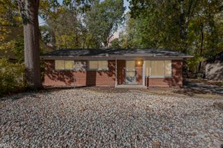 20582 Woodburn Drive, Southfield, MI 48075