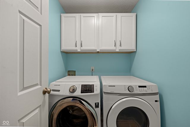 5845 Mill Oak Drive, Noblesville, IN 46062