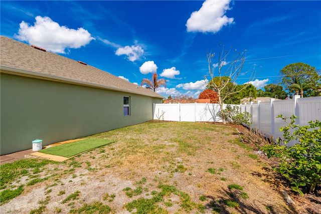 123 Larchmont Terrace, Sebastian, FL 32958