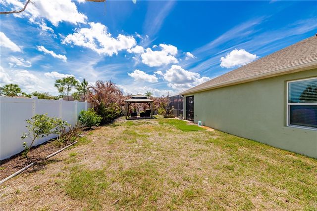 123 Larchmont Terrace, Sebastian, FL 32958