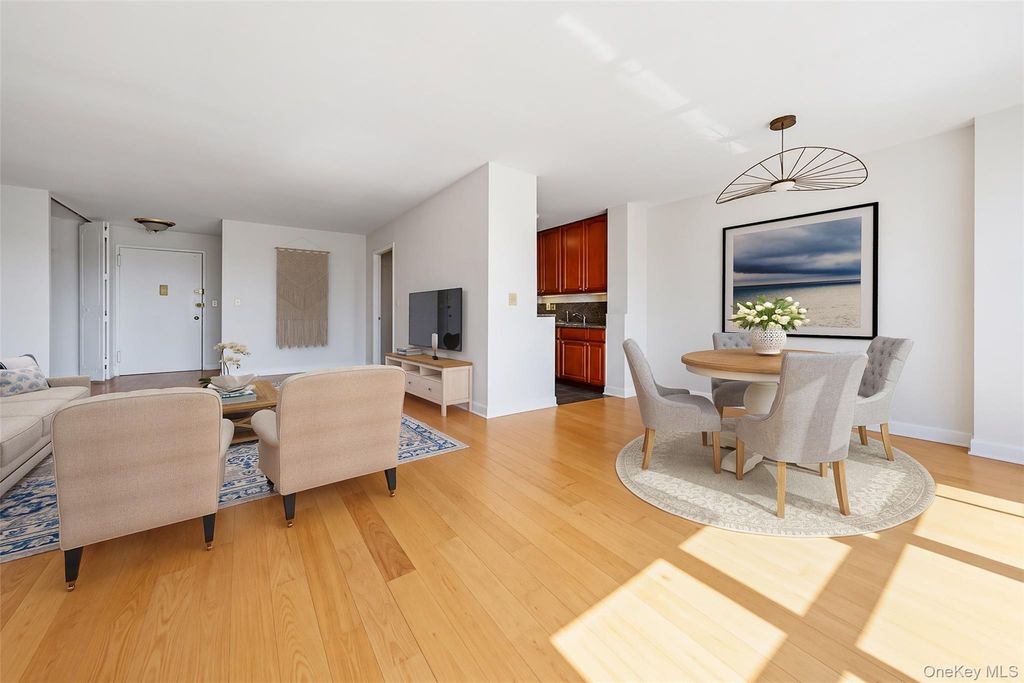555 Kappock Street 25T, Bronx, NY 10463 — photo 3