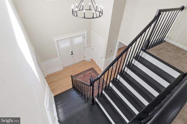 7 BEVERLY CT, Carlisle, PA 17015