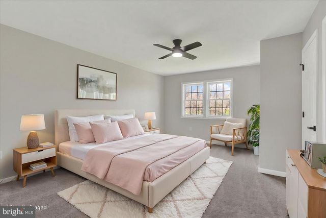7 BEVERLY CT, Carlisle, PA 17015
