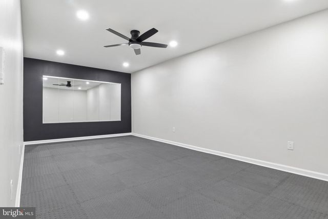 7 BEVERLY CT, Carlisle, PA 17015