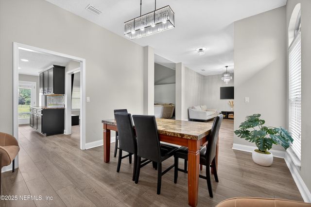 7896 DAWSONS CREEK Drive, Jacksonville, FL 32222