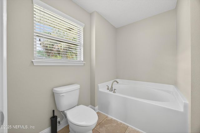 7896 DAWSONS CREEK Drive, Jacksonville, FL 32222