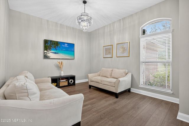 7896 DAWSONS CREEK Drive, Jacksonville, FL 32222