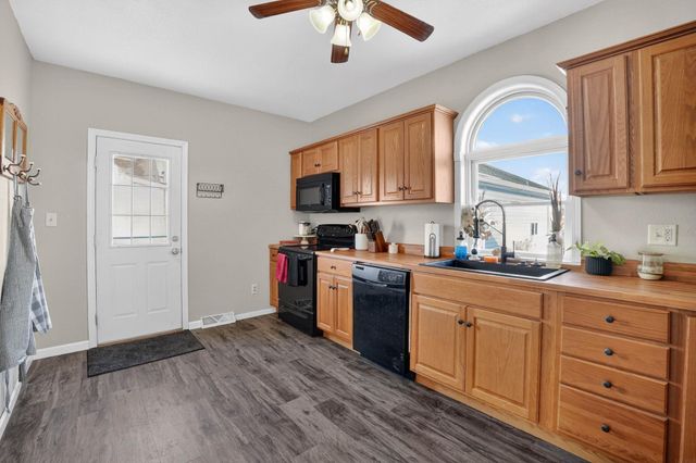 704 2nd Street, Parkersburg, IA 50665