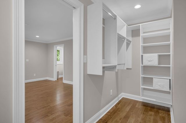128 Edgecombe Road, Spartanburg, SC 29307