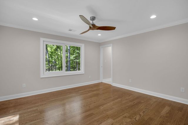 128 Edgecombe Road, Spartanburg, SC 29307