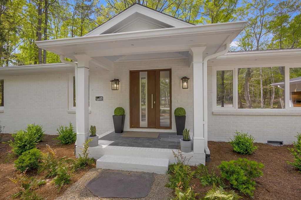 128 Edgecombe Road, Spartanburg, SC 29307