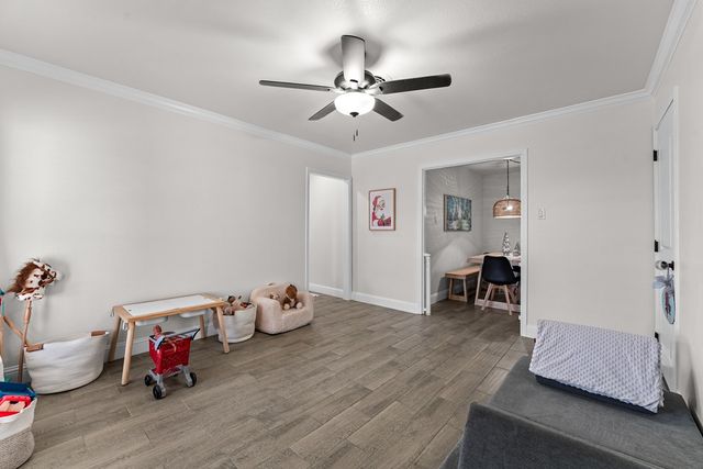 306 S Eisenhower Dr, Midland, TX 79703