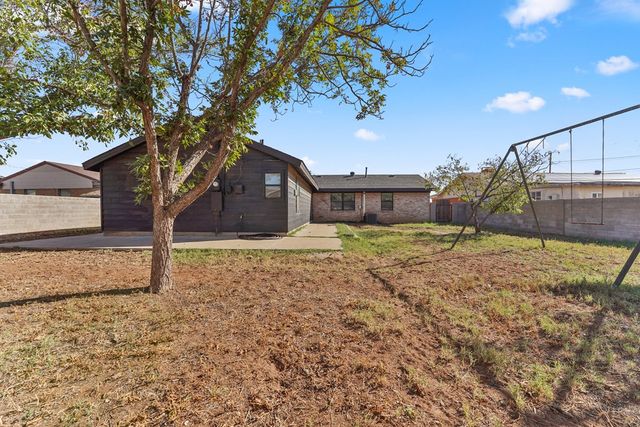 306 S Eisenhower Dr, Midland, TX 79703