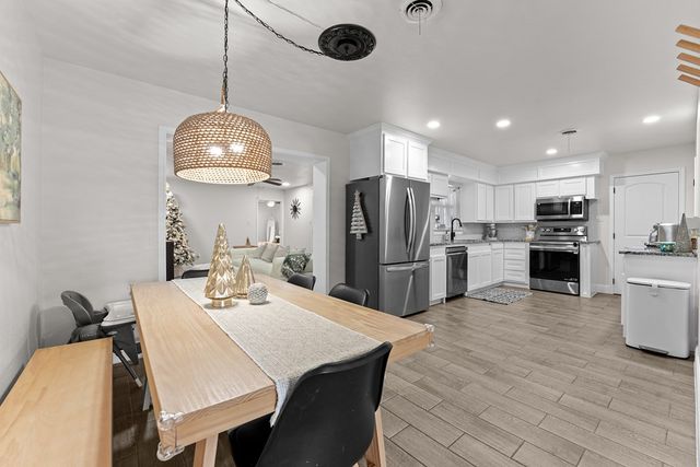 306 S Eisenhower Dr, Midland, TX 79703