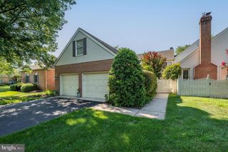 453 WINDROW CLUSTERS DR, Moorestown, NJ 08057