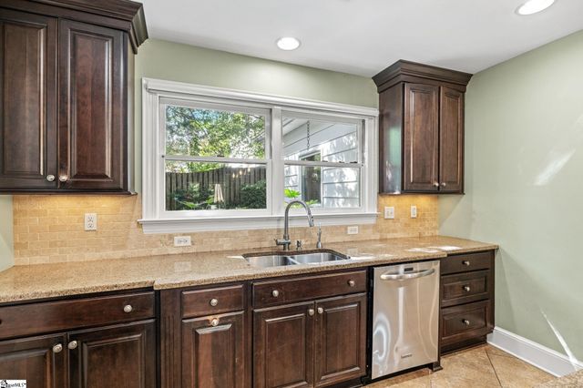 32 Heather Way, Greenville, SC 29605