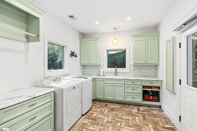 32 Heather Way, Greenville, SC 29605