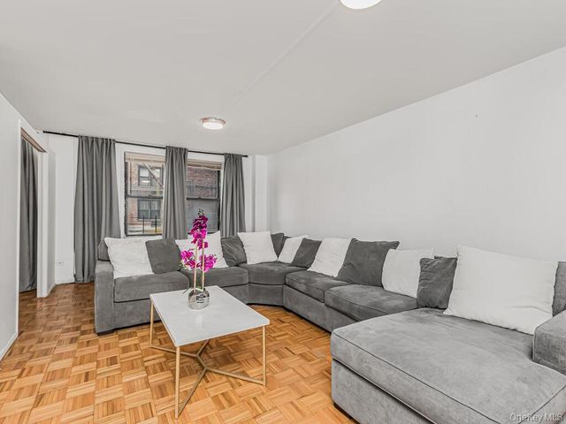 35-20 Leverich Street 212, Jackson Heights, NY 11372