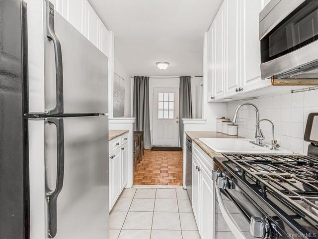 35-20 Leverich Street 212, Jackson Heights, NY 11372