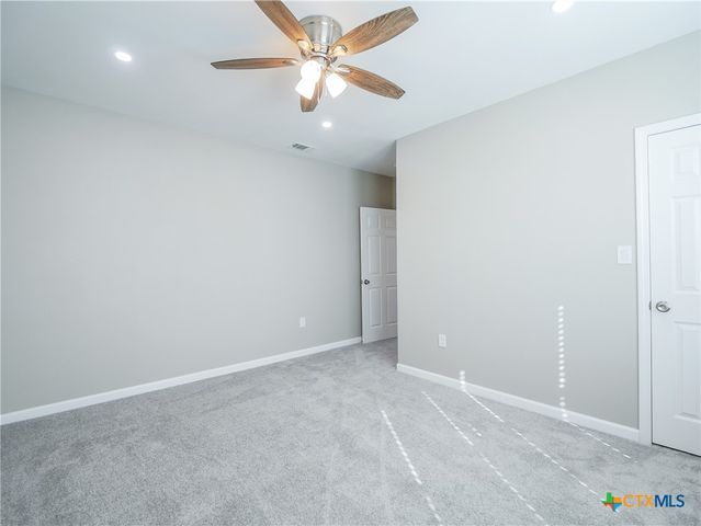 318 Thomas Street, Rogers, TX 76569