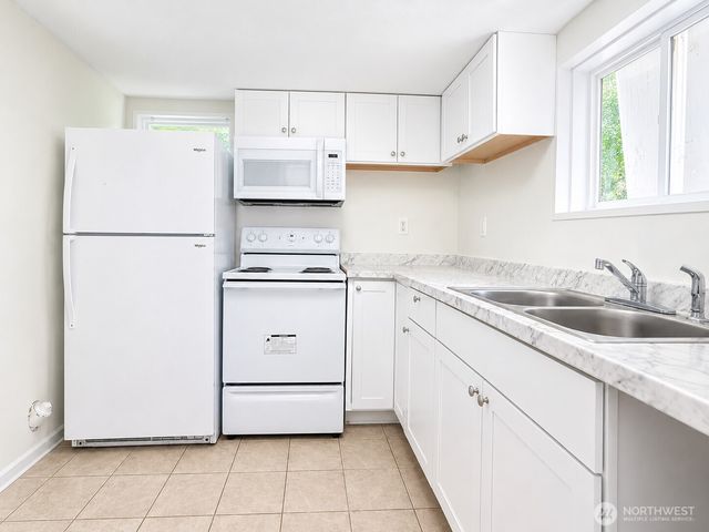 13404 Military Road S, Tukwila, WA 98168