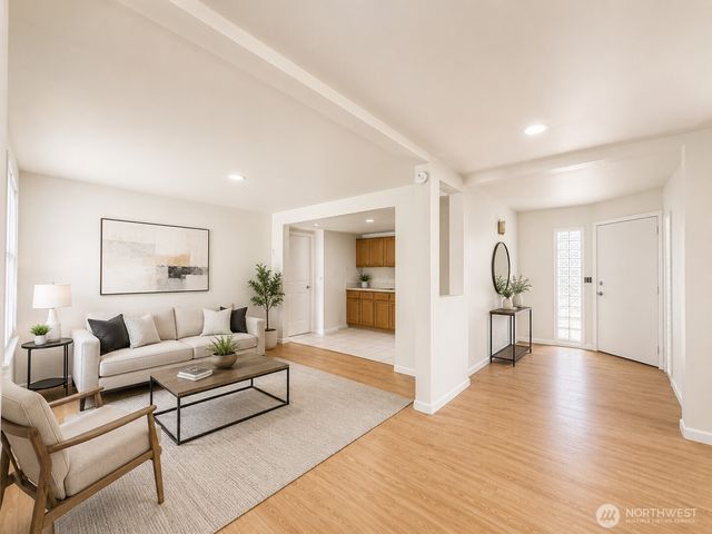 13404 Military Road S, Tukwila, WA 98168