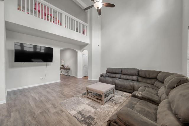 6185 White Oak Leaf Loop, Conroe, TX 77303