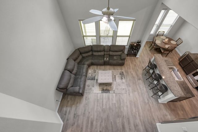 6185 White Oak Leaf Loop, Conroe, TX 77303