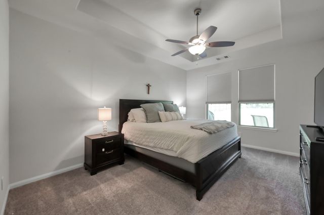 6185 White Oak Leaf Loop, Conroe, TX 77303