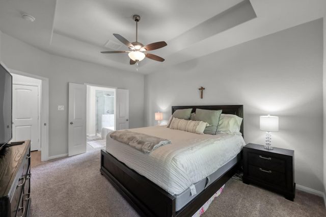 6185 White Oak Leaf Loop, Conroe, TX 77303