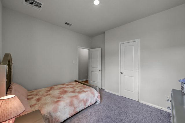 6185 White Oak Leaf Loop, Conroe, TX 77303