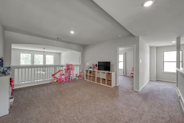 6185 White Oak Leaf Loop, Conroe, TX 77303