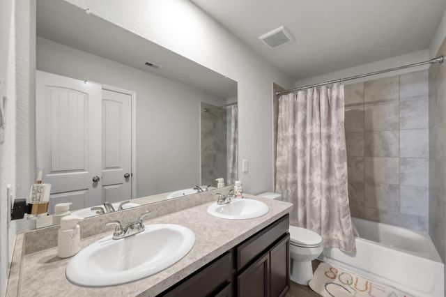 6185 White Oak Leaf Loop, Conroe, TX 77303