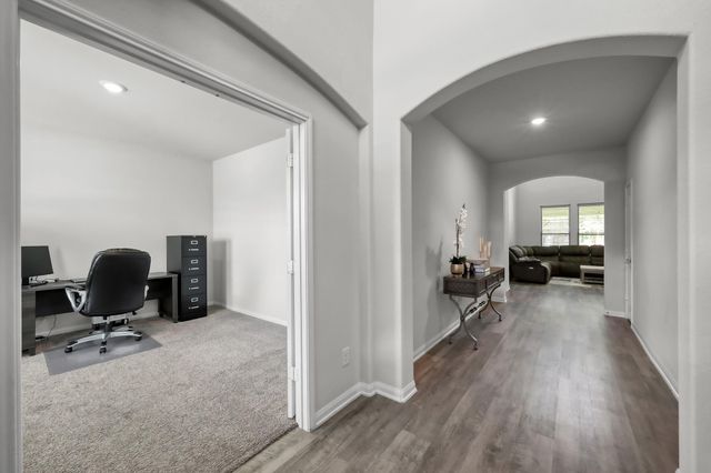 6185 White Oak Leaf Loop, Conroe, TX 77303