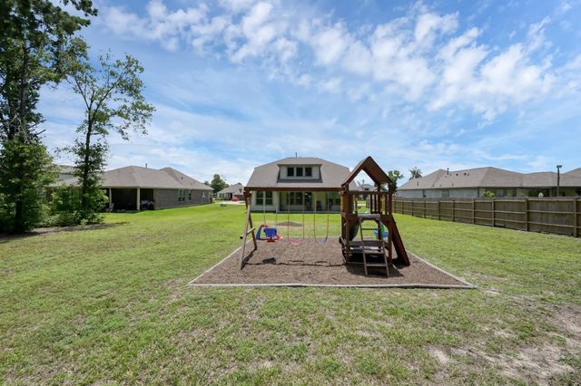 6185 White Oak Leaf Loop, Conroe, TX 77303